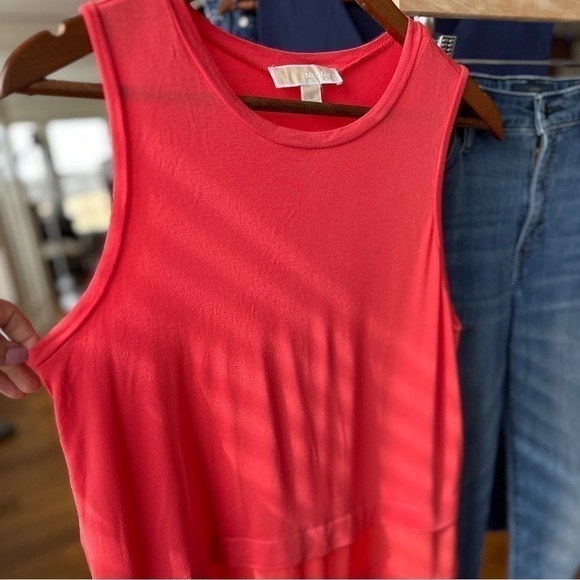 Michael Kors tank top with crew neckline, straight cut & loose fitting - Picture 2 of 12